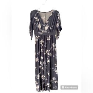 Isabel Maternity Floral Dress Small Blue White Short Sleeve Soft Stretchy Comfy